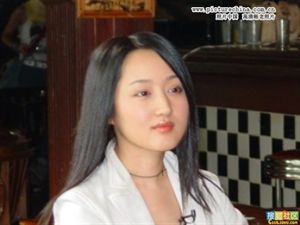 杨钰莹的写真-[赖文峰和杨钰莹] 杨钰莹 自述与赖文峰(赖昌星侄子)的