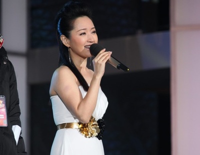 杨钰莹的写真-杨钰莹亮相湖南春晚彩排