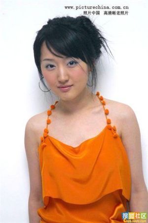 杨钰莹的写真-[赖文峰和杨钰莹] 杨钰莹 自述与赖文峰(赖昌星侄子)的