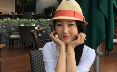 杨钰莹的写真-杨钰莹不堪往事曝光 曾有网帖称因偷情被戴娆捉奸在