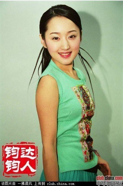 杨钰莹的写真-因偷情被戴娆捉奸在床
