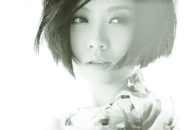 姚贝娜的写真-歌手姚贝娜癌症复发病逝