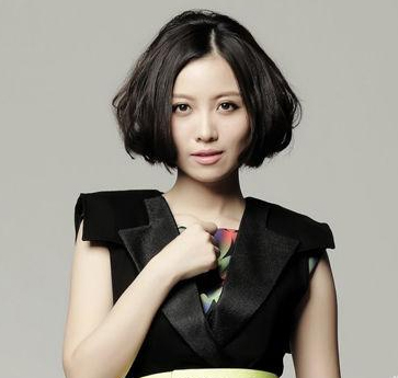 姚贝娜的写真-姚贝娜眼角膜在家乡成功救治第三名患者