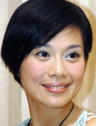 陈松伶的写真-陈松伶新加坡成功切除子宫瘤