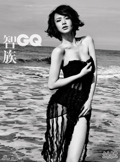 戚薇的写真-戚薇登时尚杂志封面 展妩媚妖娆面
