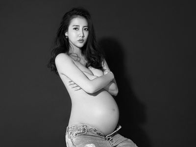 弦子的写真-弦子裸肚孕照写真电脑壁纸