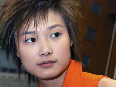李宇春的写真-李宇春:觉得自己这辈子可能就是个天煞孤星