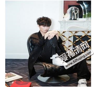 李宇春的写真-李宇春现身巴黎