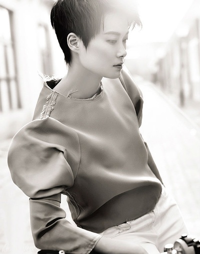 李宇春的写真-李宇春_图片_互动百科