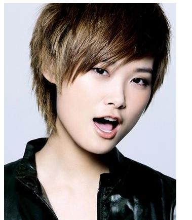 李宇春的写真-容祖儿遭淘汰引争议