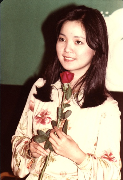 邓丽君的写真-【邓丽君】1978年10月8日香港歌友会拍摄照片
