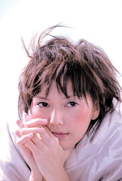 孙燕姿的写真-歌手孙燕姿新专辑《stefanie》即将发行