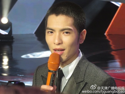 谭维维的写真-张杰和谭维维5月7日在京