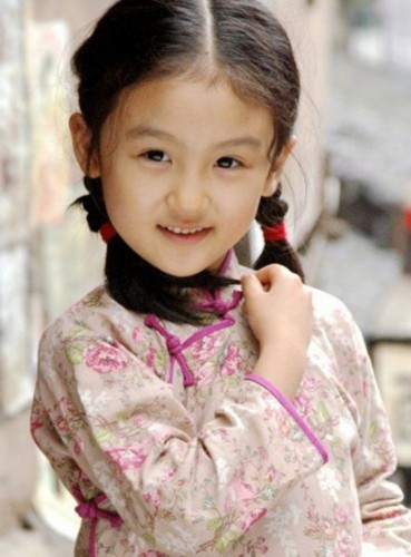 陆子艺的写真-张籽沐陆子艺纪姿含 00后童星中的最萌女神来袭
