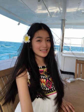 陆子艺的写真-张籽沐陆子艺纪姿含 00后童星中的最萌女神来袭