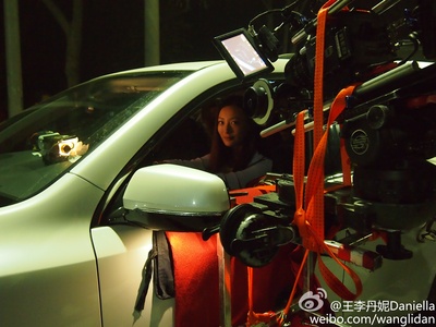 王李丹妮的写真-王李丹妮daniella:电影《雨夜惊魂》露露戏份杀青!