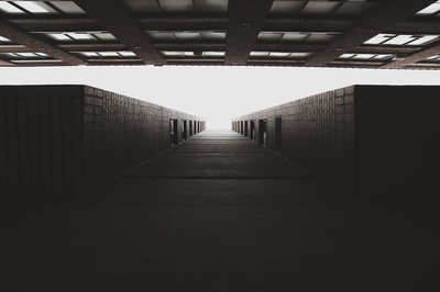 观点的图片-抽象现代建筑强制透视