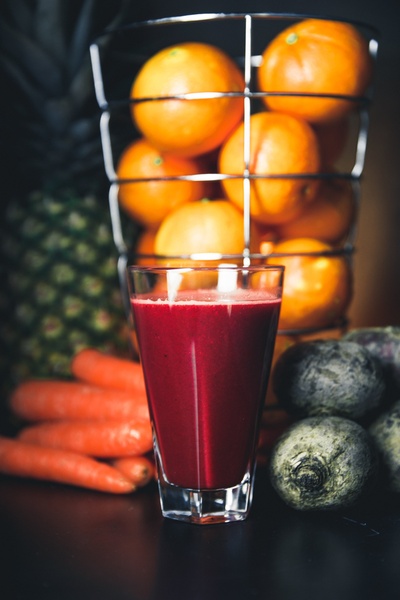 果实的图片-健康甜菜汁