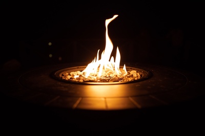火的图片-夜间瓦斯火坑