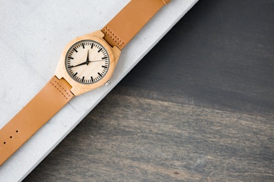 配件的图片-现代竹制手表