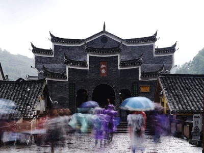 旅行的图片-古镇入口