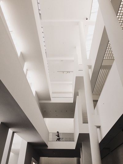 白色简约的图片-建筑俯视图