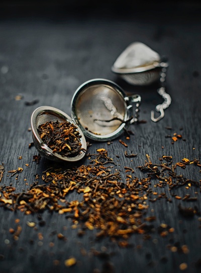 美味茶的图片-带存储的银色圆形附件