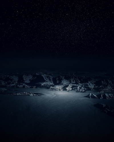 夜间的图片-夜间雪盖山