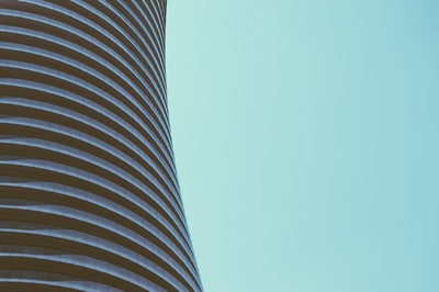 城市形态的图片-灰色建筑特写照片
