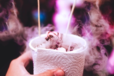 给我冰淇淋！的图片-杯子里的冷棉花糖