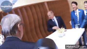 普京的gif-trump hand GIF