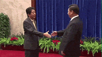 普京的gif-obama moves GIF