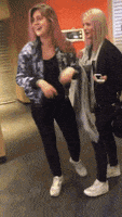 女人的gif-woman fail GIF