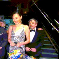 女人的gif-Woman Luke GIF