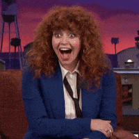 每日GIF(2020-04-08)的gif-Excited Natasha Lyonne GIF by Team Coco
