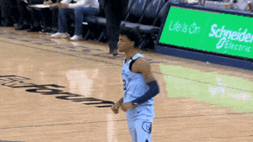 每日GIF(2020-04-08)的gif-Lets Go Shrug GIF by NBA