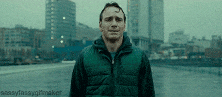 悲伤GIF的gif-sad michael fassbender GIF