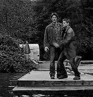 惊吓的gif-scared GIF