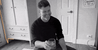 每日GIF(2020-04-14)的gif-Colin Jost Snl GIF by Saturday Night Live