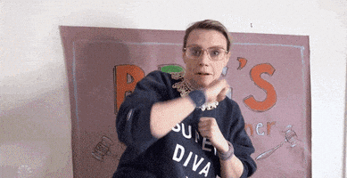 每日GIF(2020-04-14)的gif-Kate Mckinnon Snl GIF by Saturday Night Live