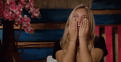 每日GIF(2020-04-14)的gif-Bored Episode 7 GIF by The Bachelor