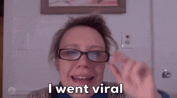 每日GIF(2020-04-15)的gif-Kate Mckinnon Snl GIF by Saturday Night Live