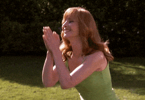 谢谢的gif-Lisa Kudrow Reaction GIF by The Comeback HBO