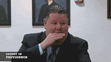 紧张的gif-scared courtroom GIF