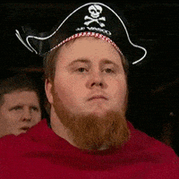 激动的gif-pirate smile GIF