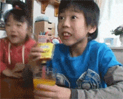 激动的gif-excited kid GIF