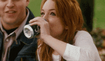 真好笑的gif-lindsay lohan laughing GIF