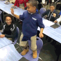 爱跳舞的gif-kid dancing GIF