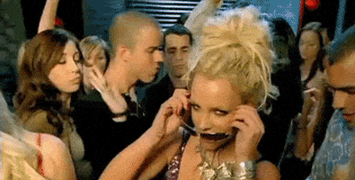 爱跳舞的gif-music video dancing GIF