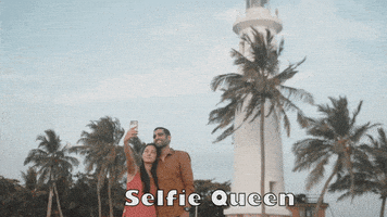 每日GIF(2020-04-27)的gif-Selfie Selfiequeen GIF by Sony Music India